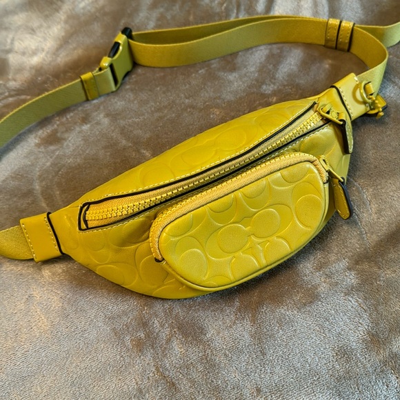 Coach waistlet bag - Picture 1 of 3